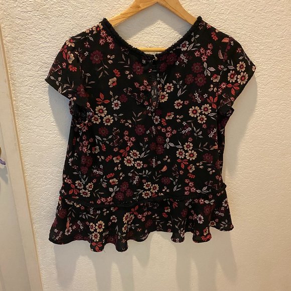 W5 | Floral Print Peplum Casual Top w/Fringe Trim - Picture 2 of 6